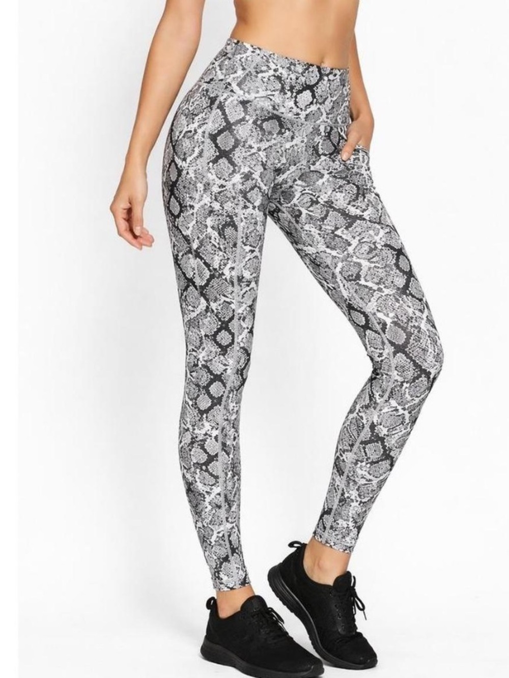 Victoria's Secret Sport Black & White Waistband Leggings